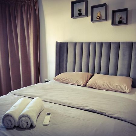 Moderne Appartement Au Plein Centre-Ville En Face Hilton & La Gare De Train Tgv Avec Climatisation Tanger Exterior foto