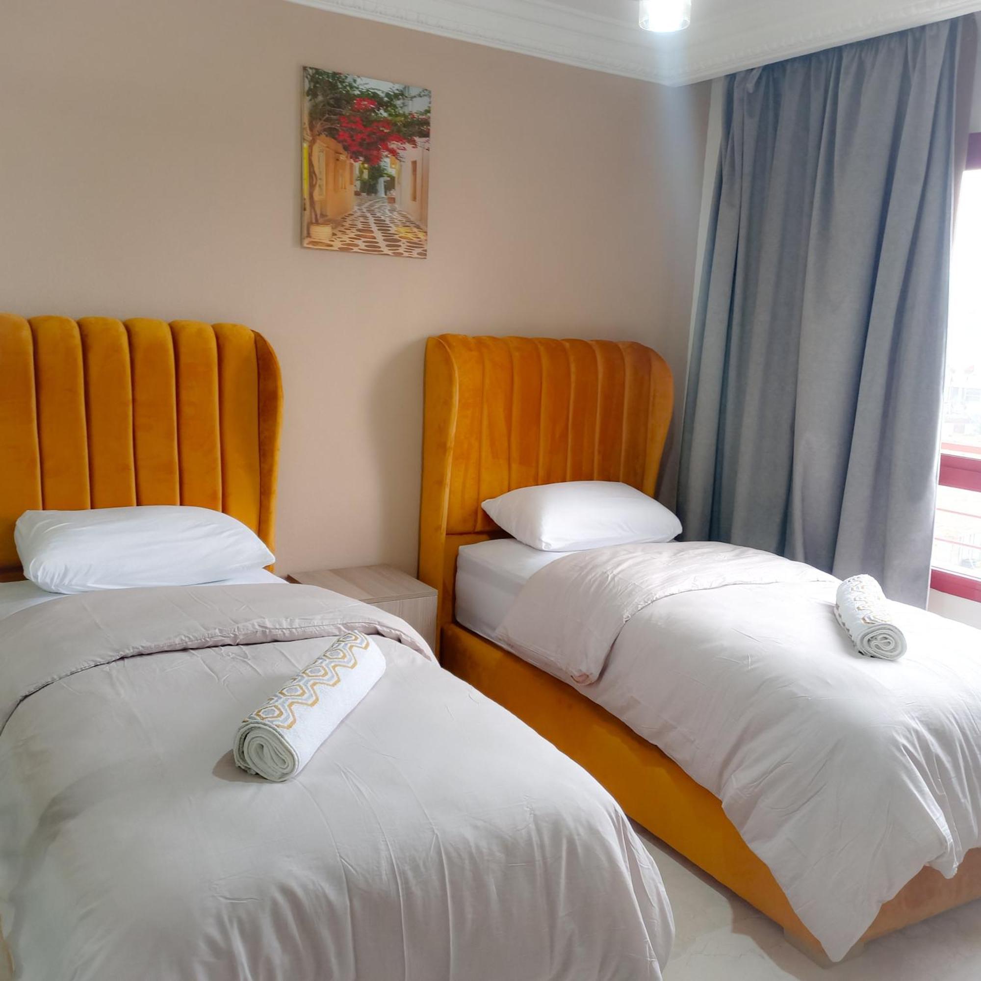 Moderne Appartement Au Plein Centre-Ville En Face Hilton & La Gare De Train Tgv Avec Climatisation Tanger Exterior foto