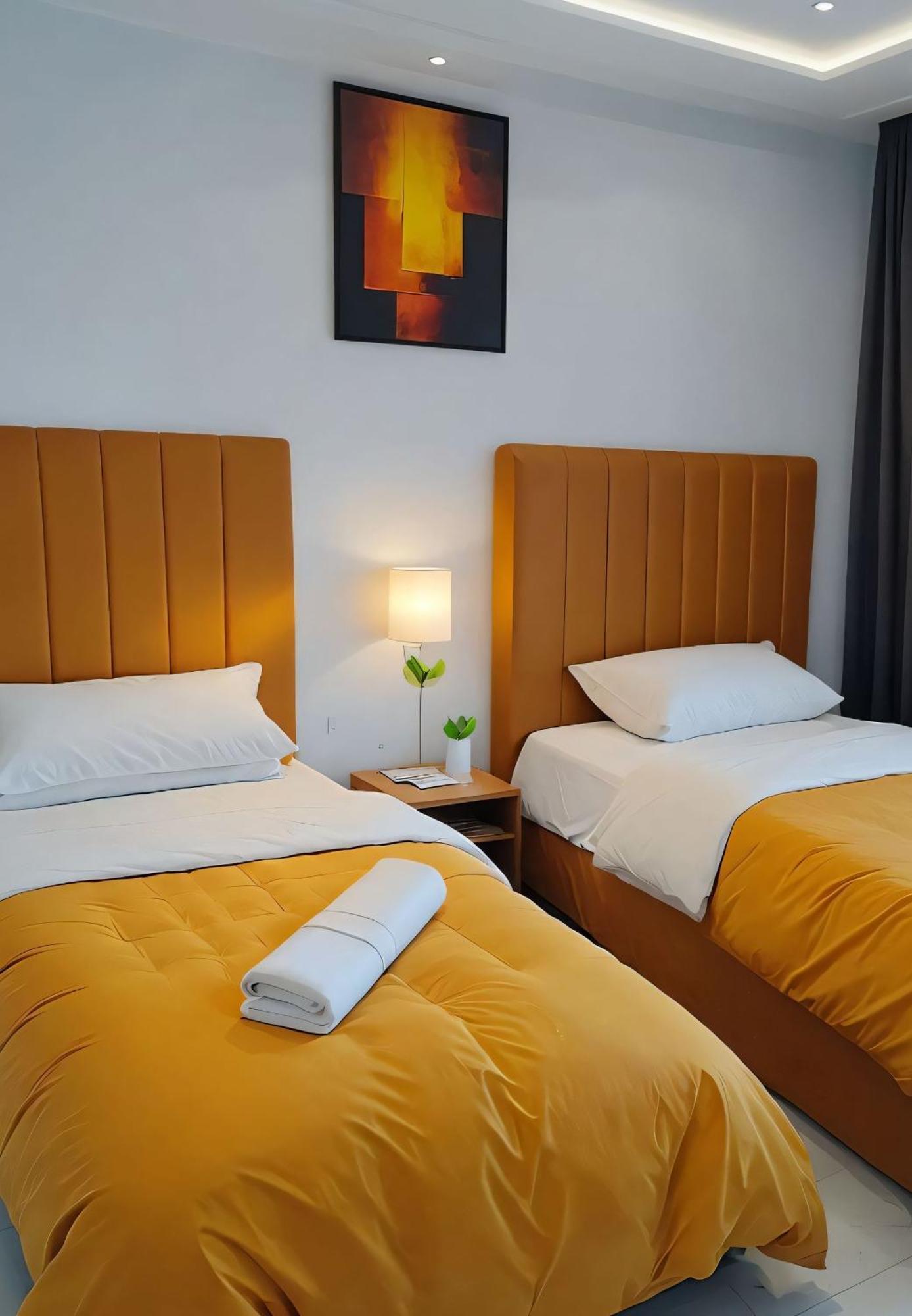 Moderne Appartement Au Plein Centre-Ville En Face Hilton & La Gare De Train Tgv Avec Climatisation Tanger Exterior foto